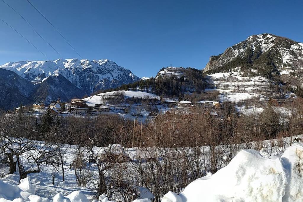 Appartement Rez De Jardin Montee De L'Alpe D'Huez La Garde  Exterior foto