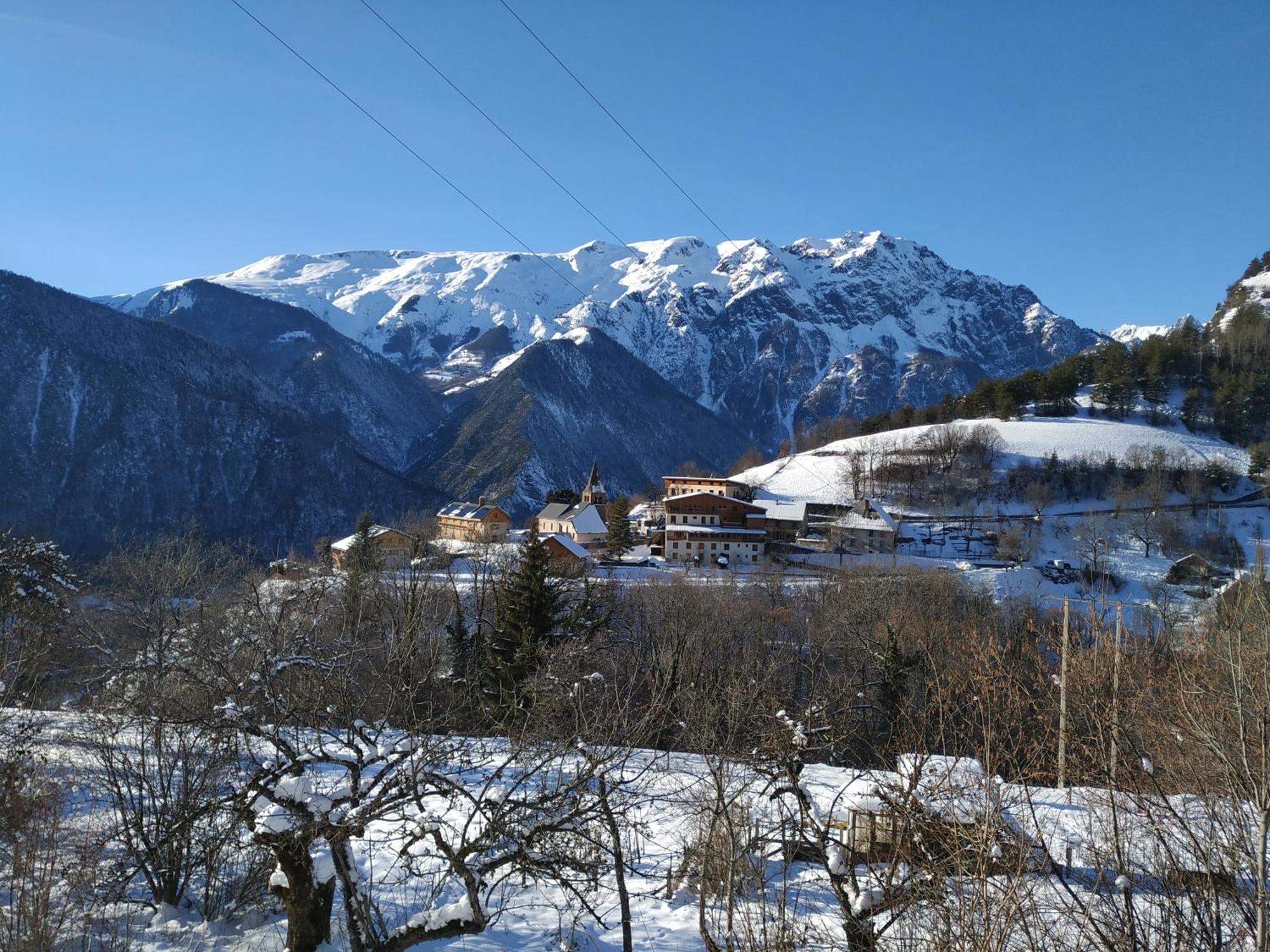 Appartement Rez De Jardin Montee De L'Alpe D'Huez La Garde  Exterior foto